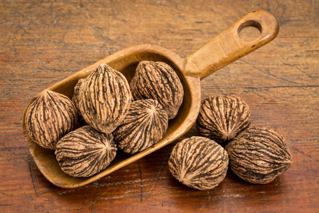 Benefits of Eating Walnuts