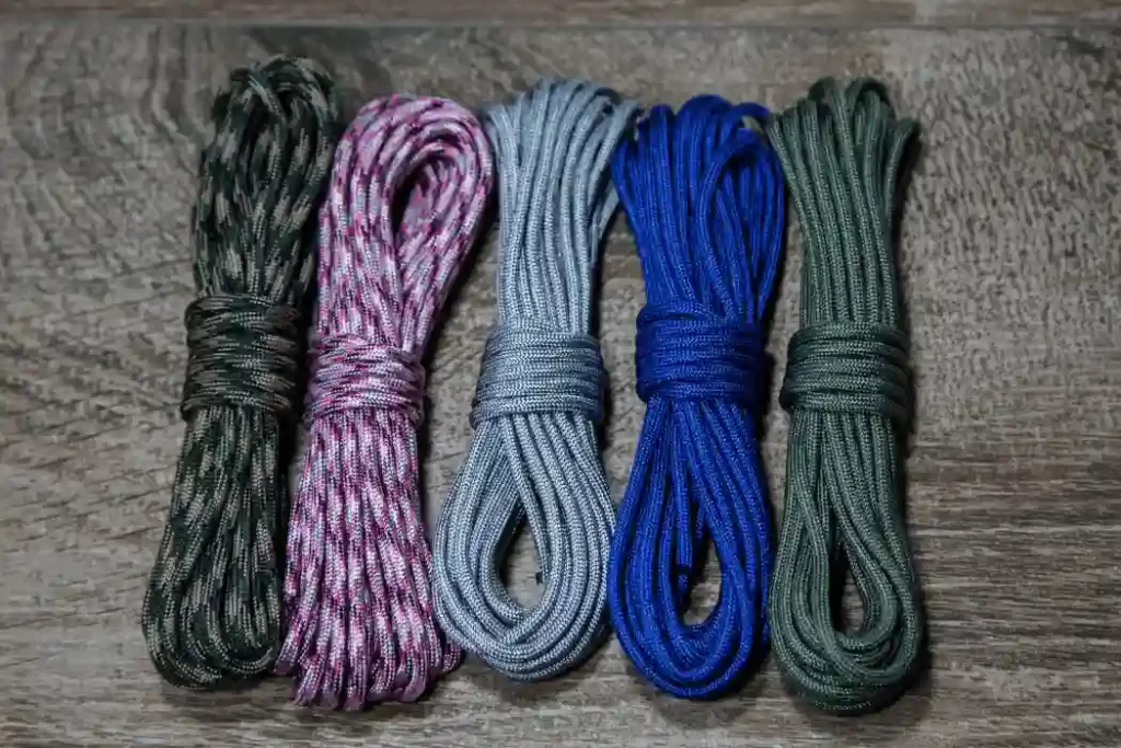 Paracord Essentials: Knots, Weaves, and Beyond Paracord 1